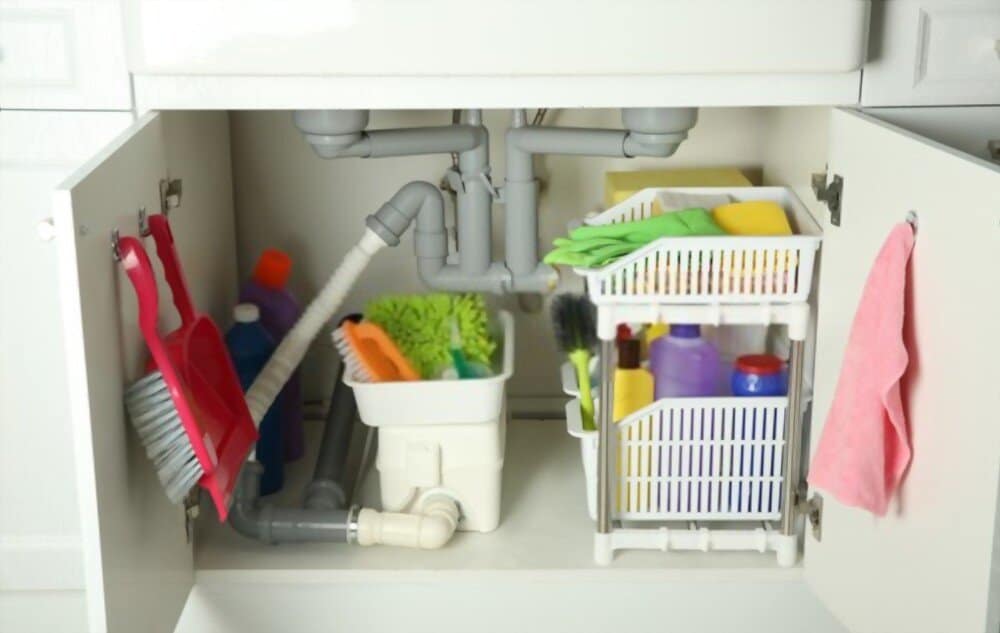 5 BEST PLACES IN YOUR HOUSE FOR STORING CLEANING SUPPLIES