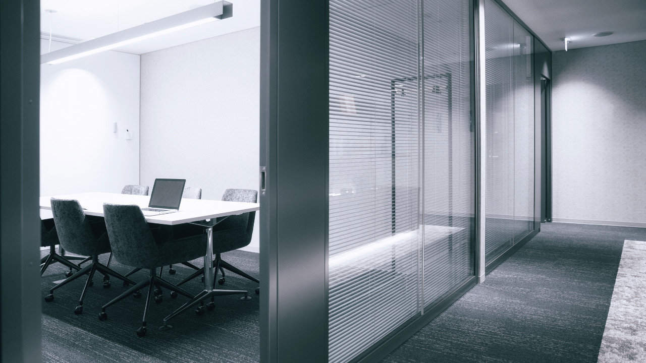 7 Simple Tips to Keep Commercial Floors Shiny and Clean