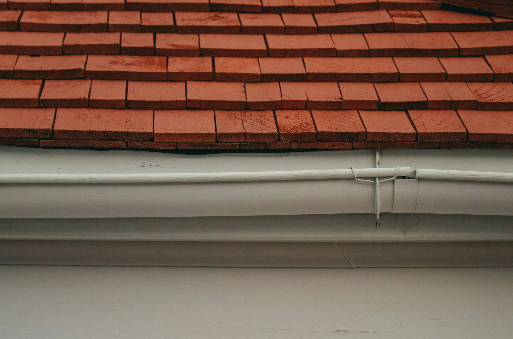 What Is Soft Wash Roof Cleaning and How It Works