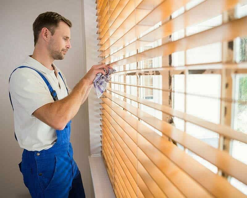 Professional Blind Cleaning Service